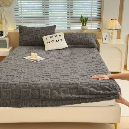 Solve & Shine Luxury Milk Velvet Fitted Sheet – Ultra-Soft & Stylish Bedding Essential!